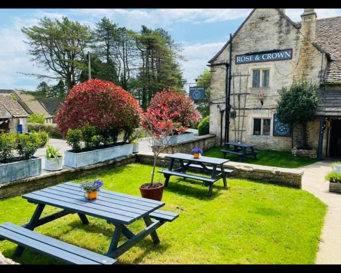 The Rose & Crown Farmhouse Kitchen Nympsfield Exterior foto