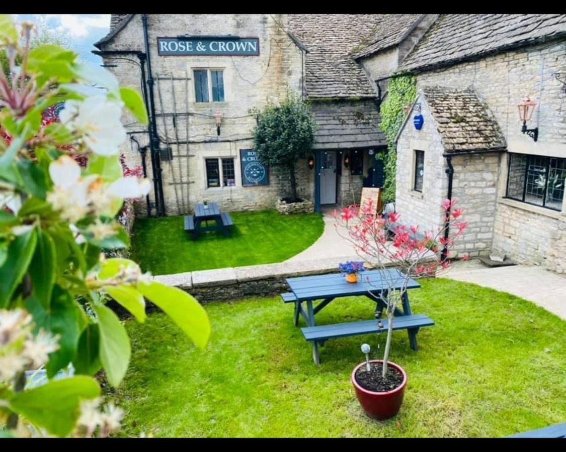 The Rose & Crown Farmhouse Kitchen Nympsfield Exterior foto