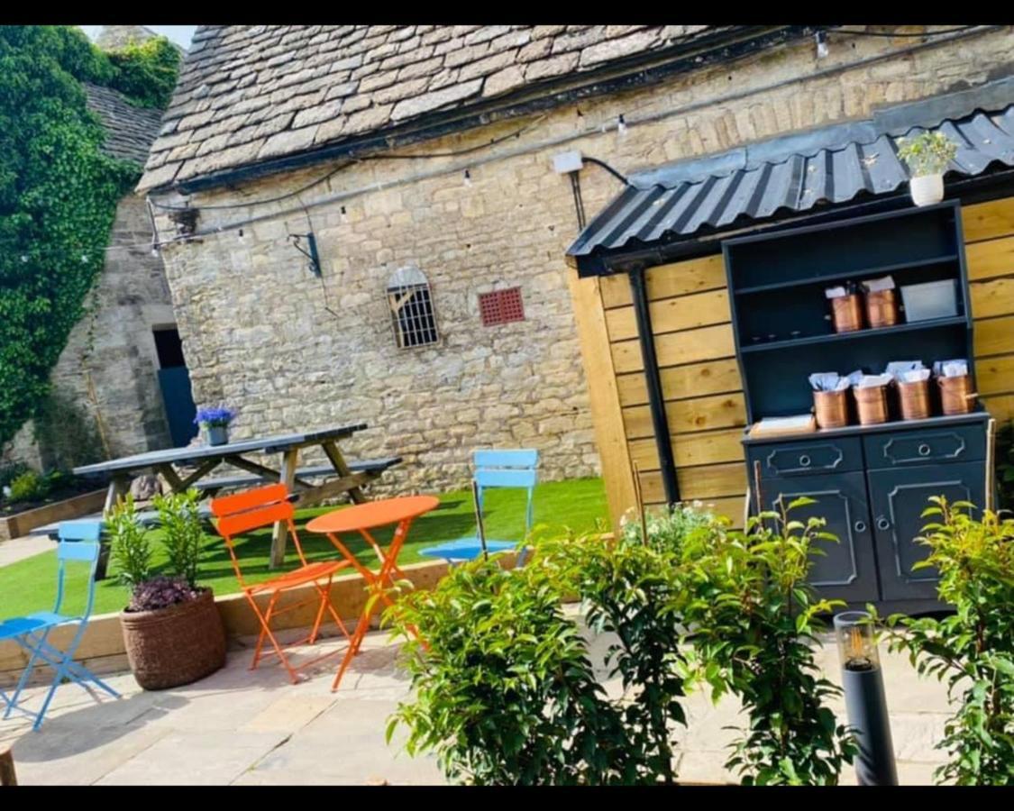 The Rose & Crown Farmhouse Kitchen Nympsfield Exterior foto